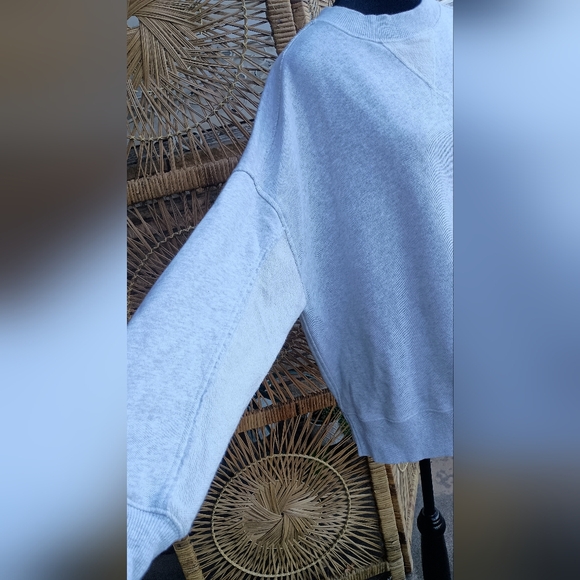 Aerie Wicked Light Gray Crew Neck Sweater_XS - Picture 2 of 8